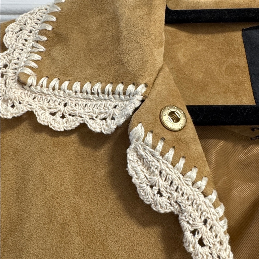 NWT MAJE Bicoti suede with crochet trim jacket SIZE 38 Small - Picture 9 of 11